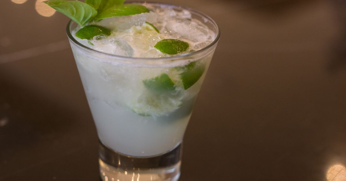 Recette absinthe : comment préparer cette boisson traditionnelle chez soi