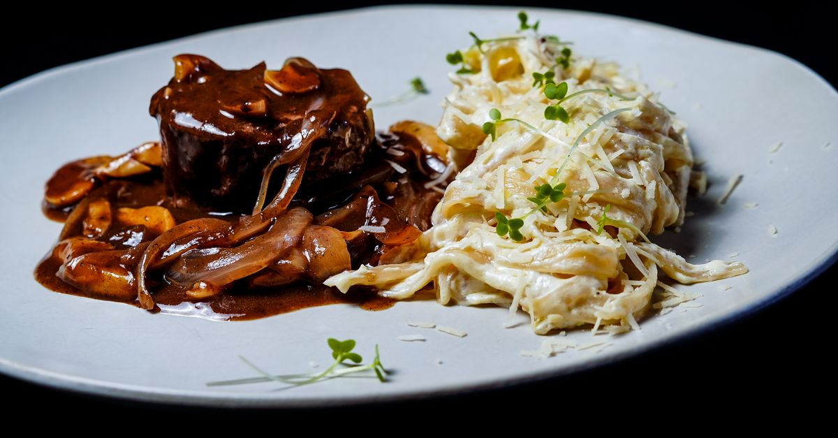 découvrez nos recettes savoureuses et faciles à base de filet mignon, une viande tendre et délicate idéale pour vos repas gourmands.