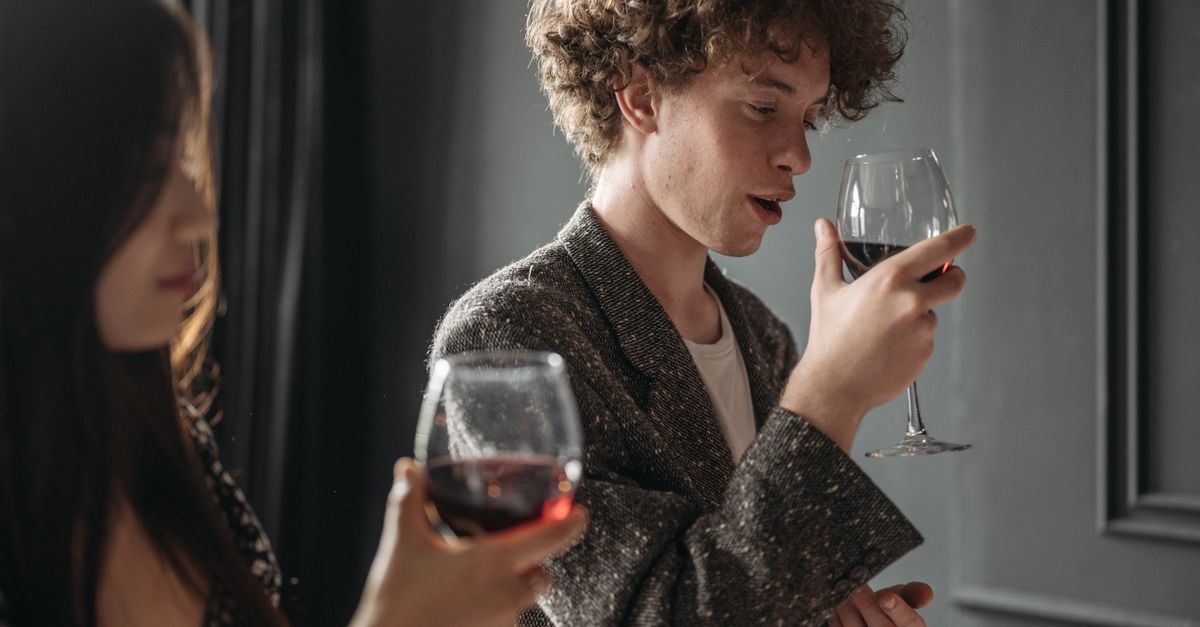 Comprendre les différentes saveurs du vin rouge et leurs accords