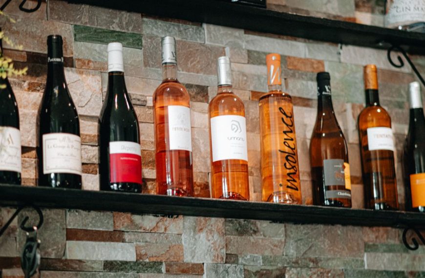 découvrez notre sélection de vins parfaits pour préparer une sangria rafraîchissante et savoureuse.