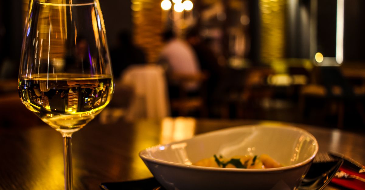 découvrez notre sélection de vins blancs, parfaits pour accompagner vos repas ou à déguster lors de vos moments de détente. saveurs fraîches et arômes délicats garantis.