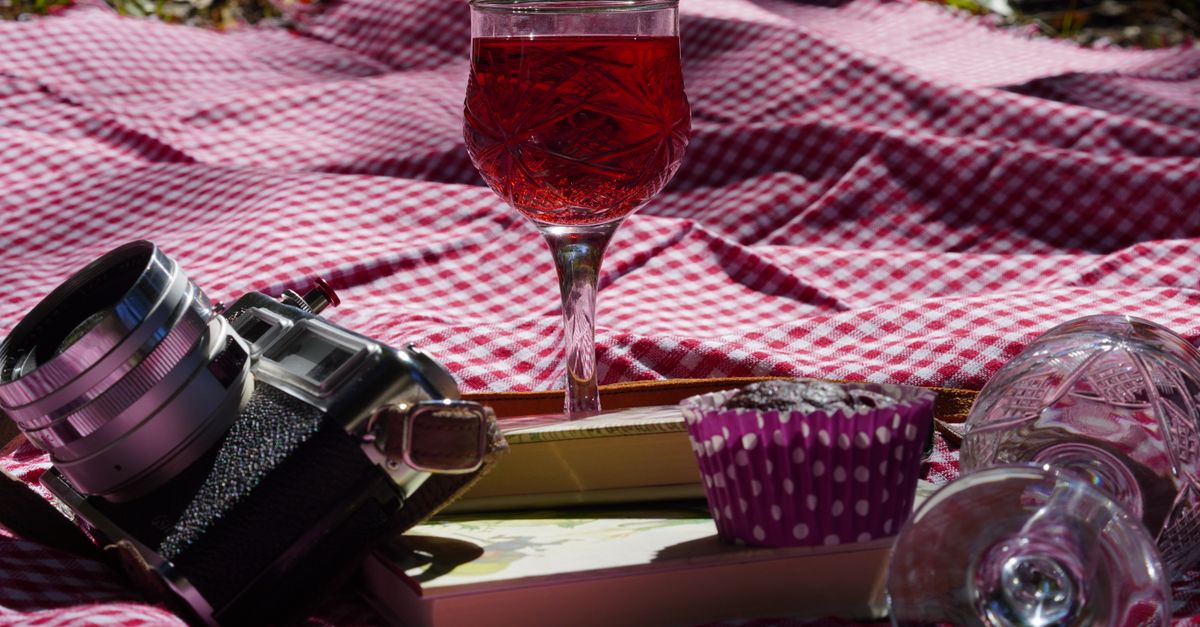 Comment bien choisir un porto vins rouges sucrés pour vos dégustations 1 découvrez notre vin de porto rouge doux, riche en saveurs fruitées et parfait pour accompagner vos desserts ou moments de détente.