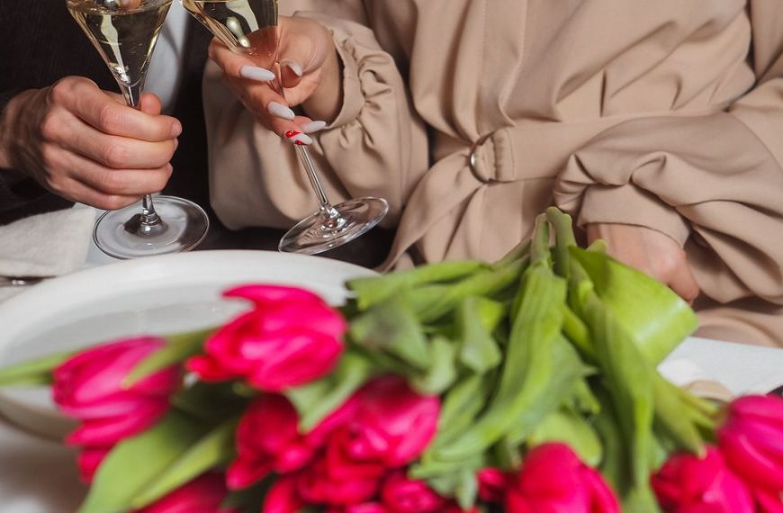 découvrez l'art du champagne, ses saveurs uniques et ses méthodes de fabrication traditionnelles pour célébrer chaque instant avec élégance.